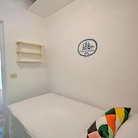Villa Sleeps 13 Pool Air Con Wifi Capri