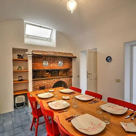 Sleeps 13 Pool Air Con Wifi Villa