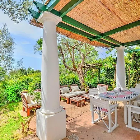 Villa Sleeps 13 Pool Air Con Wifi