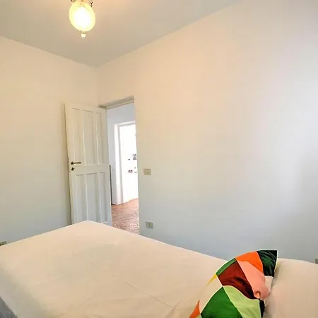 Sleeps 13 Pool Air Con Wifi